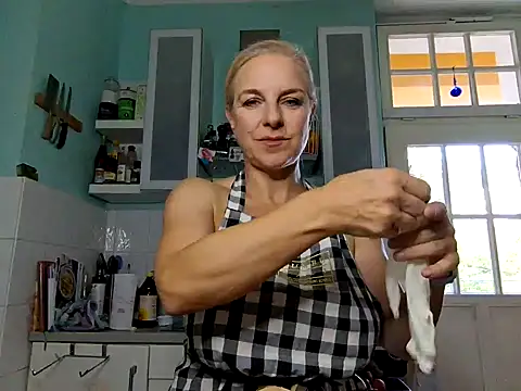 FrauleinSchmitt online show from 29, 9, 2025