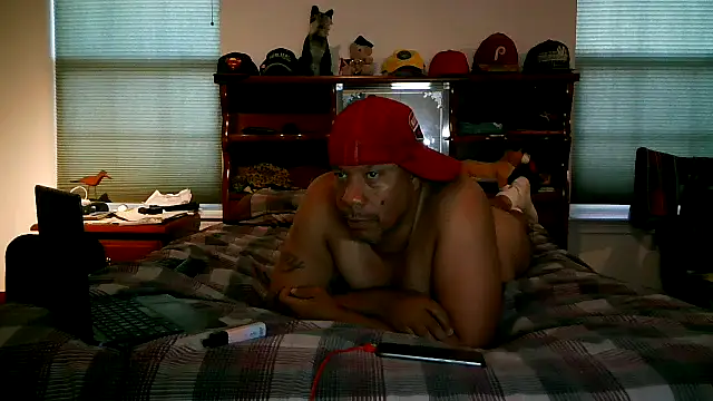 Snapshot of pimpdaddy4ever chatting on 2, 10, 2025 pimpdaddy4ever online show from 2, 10, 2025