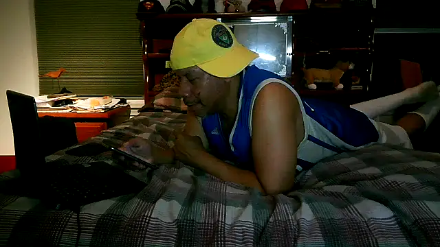 Snapshot of pimpdaddy4ever chatting on 28, 11, 2025 pimpdaddy4ever online show from 28, 11, 2025