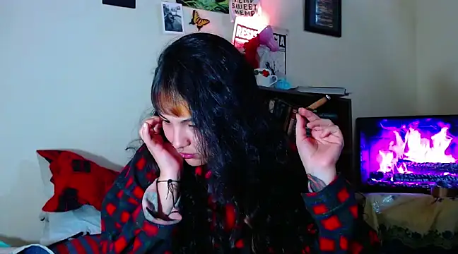 Snapshot of sweetiee_mary chatting on 16, 2, 2025 sweetiee mary online show from 16, 2, 2025