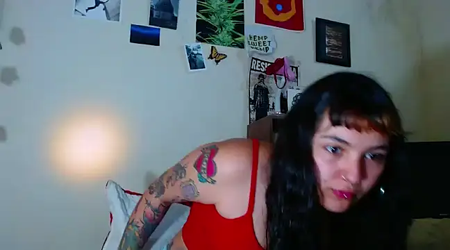 Snapshot of sweetiee_mary chatting on 24, 2, 2025 sweetiee mary online show from 24, 2, 2025