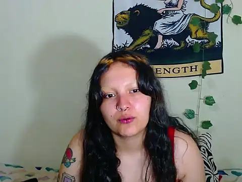 Snapshot of sweetiee_mary chatting on 22, 12, 2025 sweetiee mary online show from 22, 12, 2025