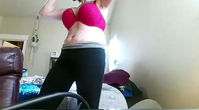 Snapshot of MonroeLoves chatting on 18, 3, 2025 MonroeLoves online show from 18, 3, 2025