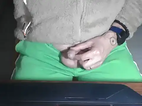 Snapshot of Adri_gard chatting on 7, 3, 2025 Adri gard online show from 7, 3, 2025