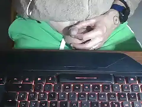 Snapshot of Adri_gard chatting on 8, 3, 2025 Adri gard online show from 8, 3, 2025