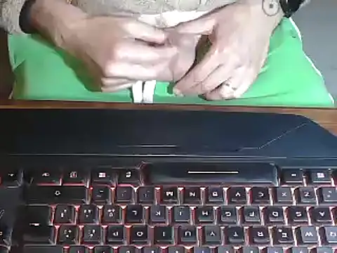 Snapshot of Adri_gard chatting on 10, 3, 2025 Adri gard online show from 10, 3, 2025