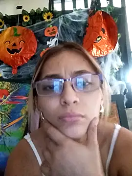 sofia playful online show from 23, 10, 2025