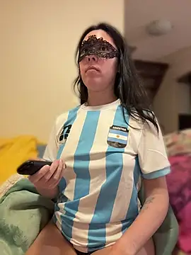 Reinacatchile online show from 28, 6, 2026