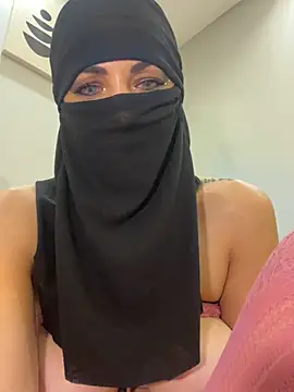 Snapshot of Amberonee31 chatting on 6, 2, 2025 Amberonee31 online show from 6, 2, 2025