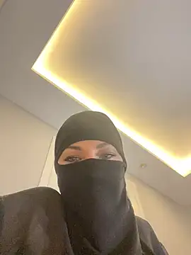 Snapshot of Amberonee31 chatting on 8, 3, 2025 Amberonee31 online show from 8, 3, 2025