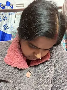 Snapshot of Beauty-queen chatting on 22, 1, 2025 Beauty-queen online show from 22, 1, 2025