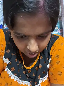 Snapshot of Beauty-queen chatting on 28, 2, 2025 Beauty-queen online show from 28, 2, 2025