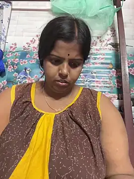 Snapshot of Beauty-queen chatting on 19, 3, 2025 Beauty-queen online show from 19, 3, 2025