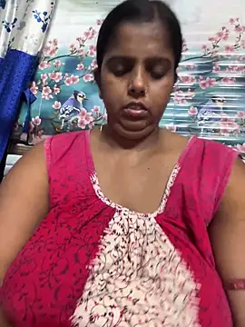 Snapshot of Beauty-queen chatting on 21, 9, 2025 Beauty-queen online show from 21, 9, 2025