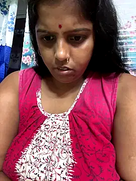 Snapshot of Beauty-queen chatting on 17, 10, 2025 Beauty-queen online show from 17, 10, 2025