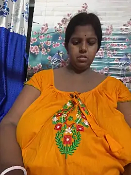 Snapshot of Beauty-queen chatting on 25, 4, 2026 Beauty-queen online show from 25, 4, 2026