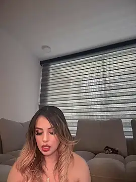 Alirawrz online show from 8, 3, 2025