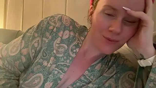 Snapshot of redheadrosie69 chatting on 26, 5, 2026 redheadrosie69 online show from 26, 5, 2026