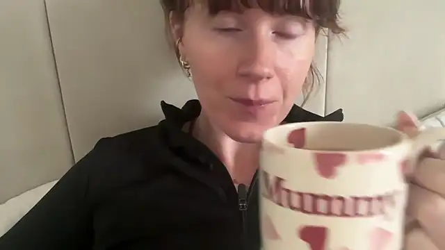 Snapshot of redheadrosie69 chatting on 28, 5, 2026 redheadrosie69 online show from 28, 5, 2026