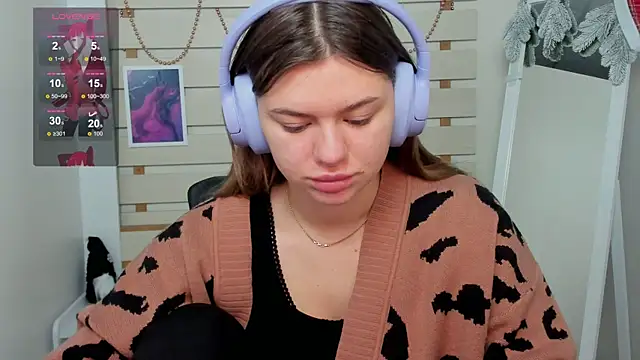 Snapshot of Josephine_Kiss chatting on 8, 1, 2025 Josephine Kiss online show from 8, 1, 2025