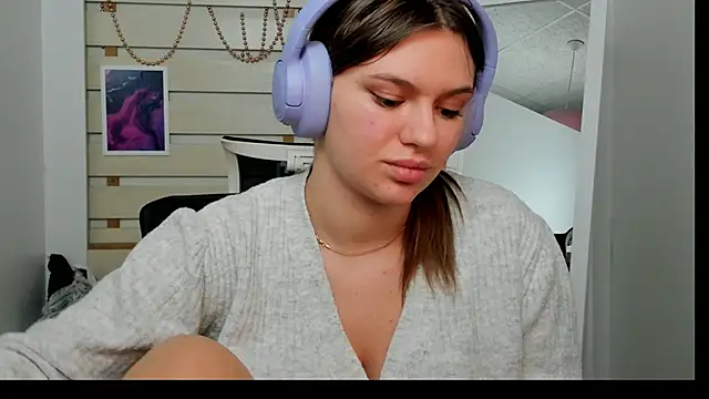 Snapshot of Josephine_Kiss chatting on 21, 1, 2025 Josephine Kiss online show from 21, 1, 2025