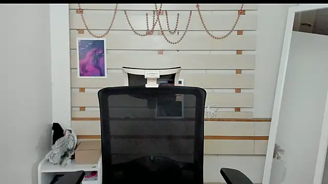 Snapshot of Josephine_Kiss chatting on 30, 1, 2025 Josephine Kiss online show from 30, 1, 2025