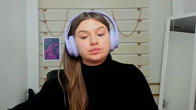 Snapshot of Josephine_Kiss chatting on 7, 2, 2025 Josephine Kiss online show from 7, 2, 2025