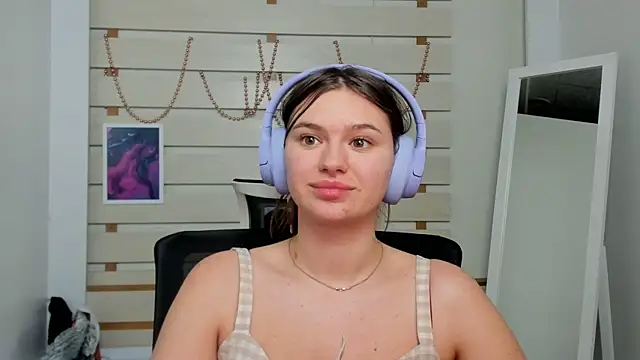 Snapshot of Josephine_Kiss chatting on 9, 2, 2025 Josephine Kiss online show from 9, 2, 2025