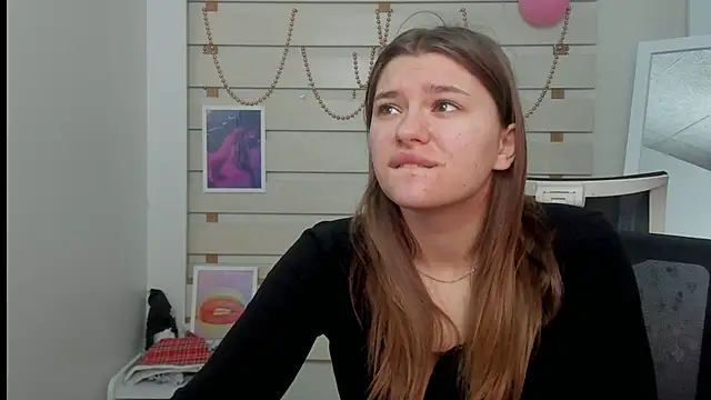 Snapshot of Josephine_Kiss chatting on 23, 2, 2025 Josephine Kiss online show from 23, 2, 2025