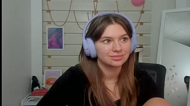 Snapshot of Josephine_Kiss chatting on 23, 2, 2025 Josephine Kiss online show from 23, 2, 2025