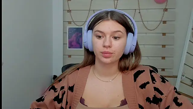 Snapshot of Josephine_Kiss chatting on 26, 2, 2025 Josephine Kiss online show from 26, 2, 2025