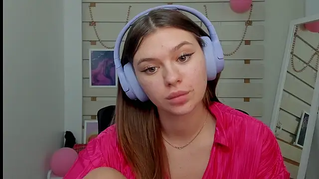 Snapshot of Josephine_Kiss chatting on 26, 2, 2025 Josephine Kiss online show from 26, 2, 2025