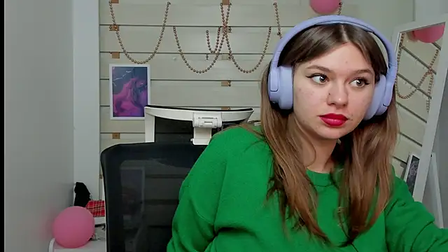 Snapshot of Josephine_Kiss chatting on 27, 2, 2025 Josephine Kiss online show from 27, 2, 2025