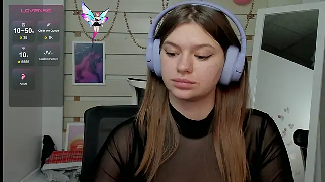 Snapshot of Josephine_Kiss chatting on 9, 3, 2025 Josephine Kiss online show from 9, 3, 2025