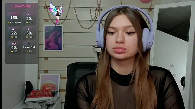 Snapshot of Josephine_Kiss chatting on 9, 3, 2025 Josephine Kiss online show from 9, 3, 2025