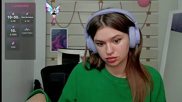 Snapshot of Josephine_Kiss chatting on 13, 3, 2025 Josephine Kiss online show from 13, 3, 2025