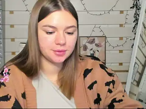 Snapshot of Josephine_Kiss chatting on 27, 11, 2025 Josephine Kiss online show from 27, 11, 2025