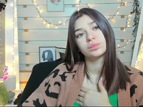 Snapshot of Josephine_Kiss chatting on 19, 12, 2025 Josephine Kiss online show from 19, 12, 2025