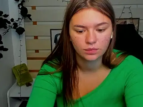 Josephine Kiss online show from 9, 7, 2026
