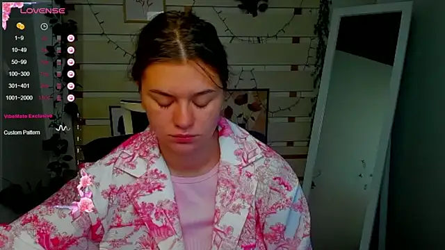 Josephine Kiss online show from 29, 7, 2026