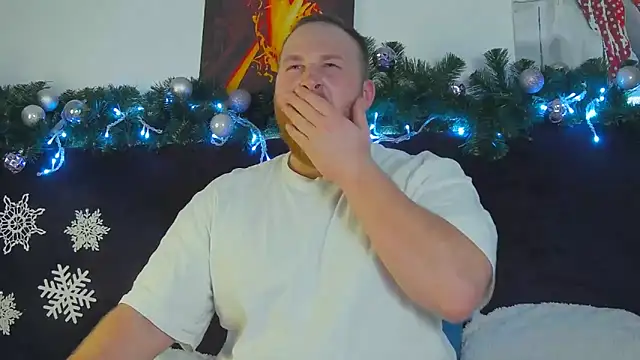 Snapshot of RoddyStill chatting on 17, 12, 2024 RoddyStill online show from 17, 12, 2024