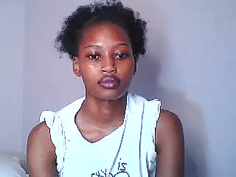 Snapshot of Sweet_Vinkah chatting on 6, 1, 2025 Sweet Vinkah online show from 6, 1, 2025