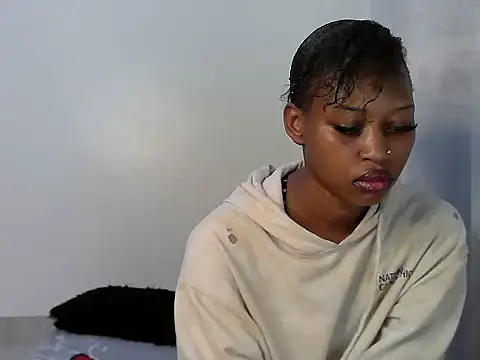 Snapshot of Sweet_Vinkah chatting on 7, 4, 2026 Sweet Vinkah online show from 7, 4, 2026