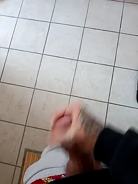 Snapshot of YoungDick25 chatting on 1, 4, 2026 YoungDick25 online show from 1, 4, 2026