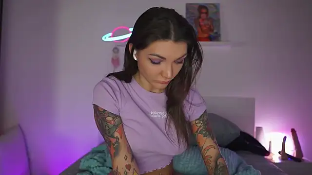 Snapshot of Lady3Holes chatting on 31, 1, 2025 Lady3Holes online show from 31, 1, 2025