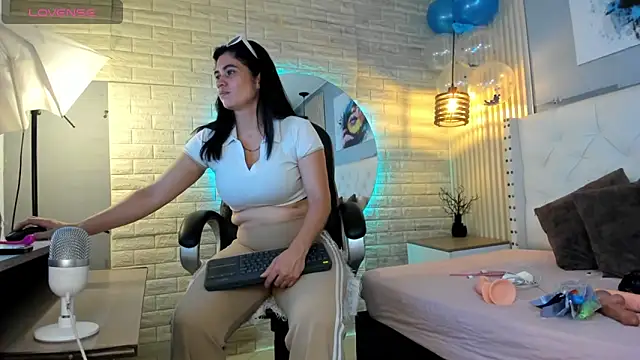 Snapshot of sussy__stone chatting on 13, 6, 2026 sussy stone online show from 13, 6, 2026