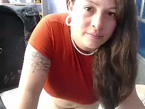 SaraThomso online show from 19, 2, 2025