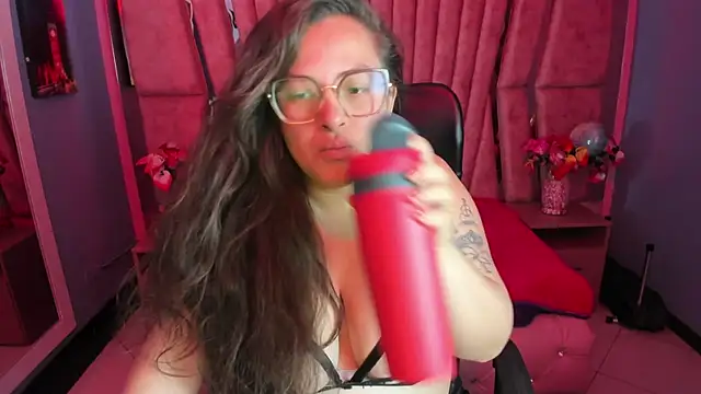 SaraThomso online show from 27, 9, 2025