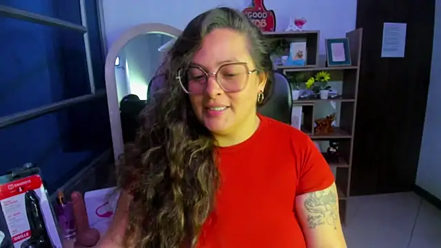 SaraThomso online show from 30, 9, 2025