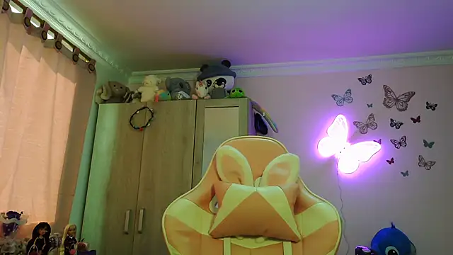 caroline jonson online show from 23, 3, 2026